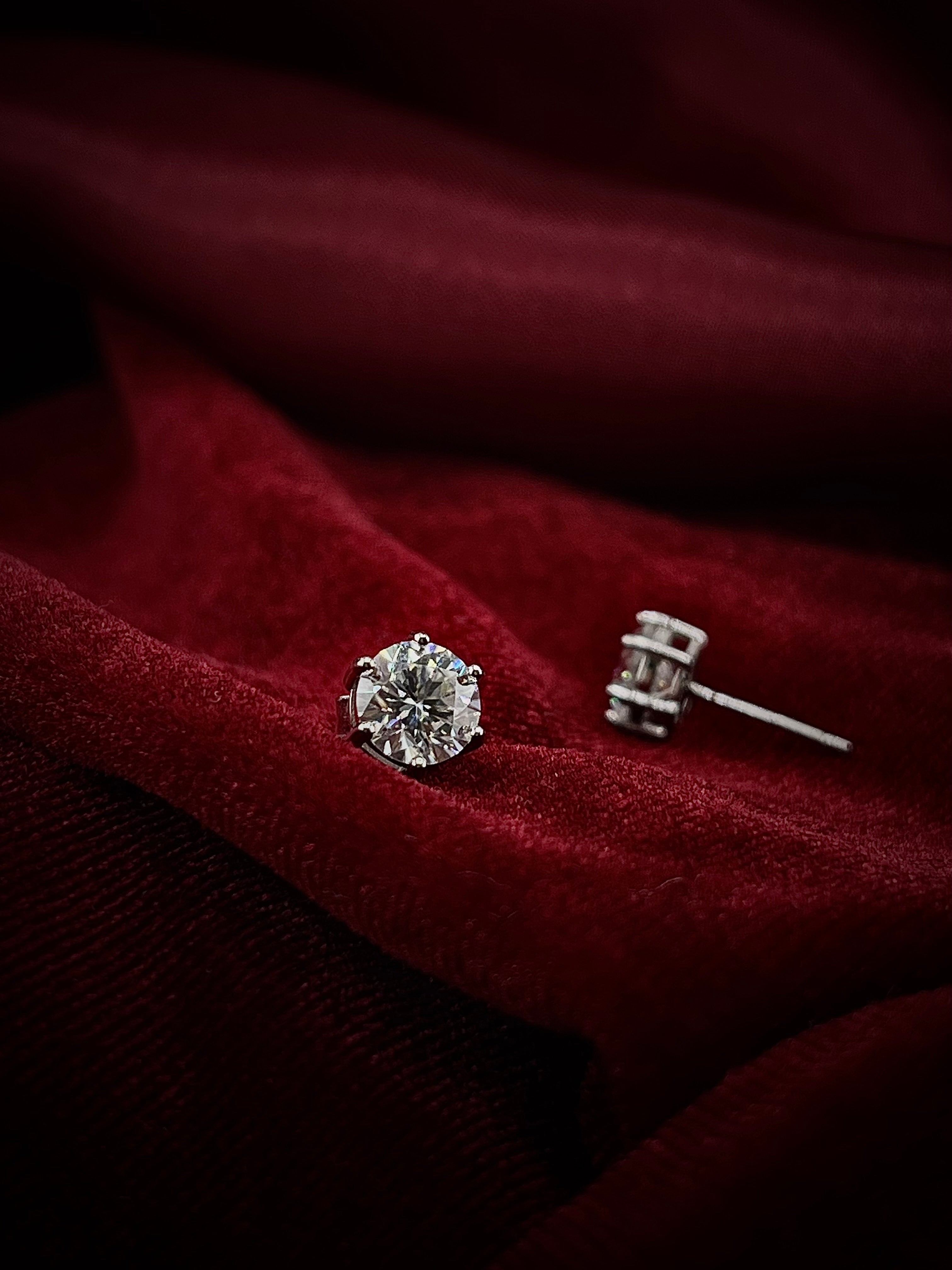 Sterling silver moissanite studs