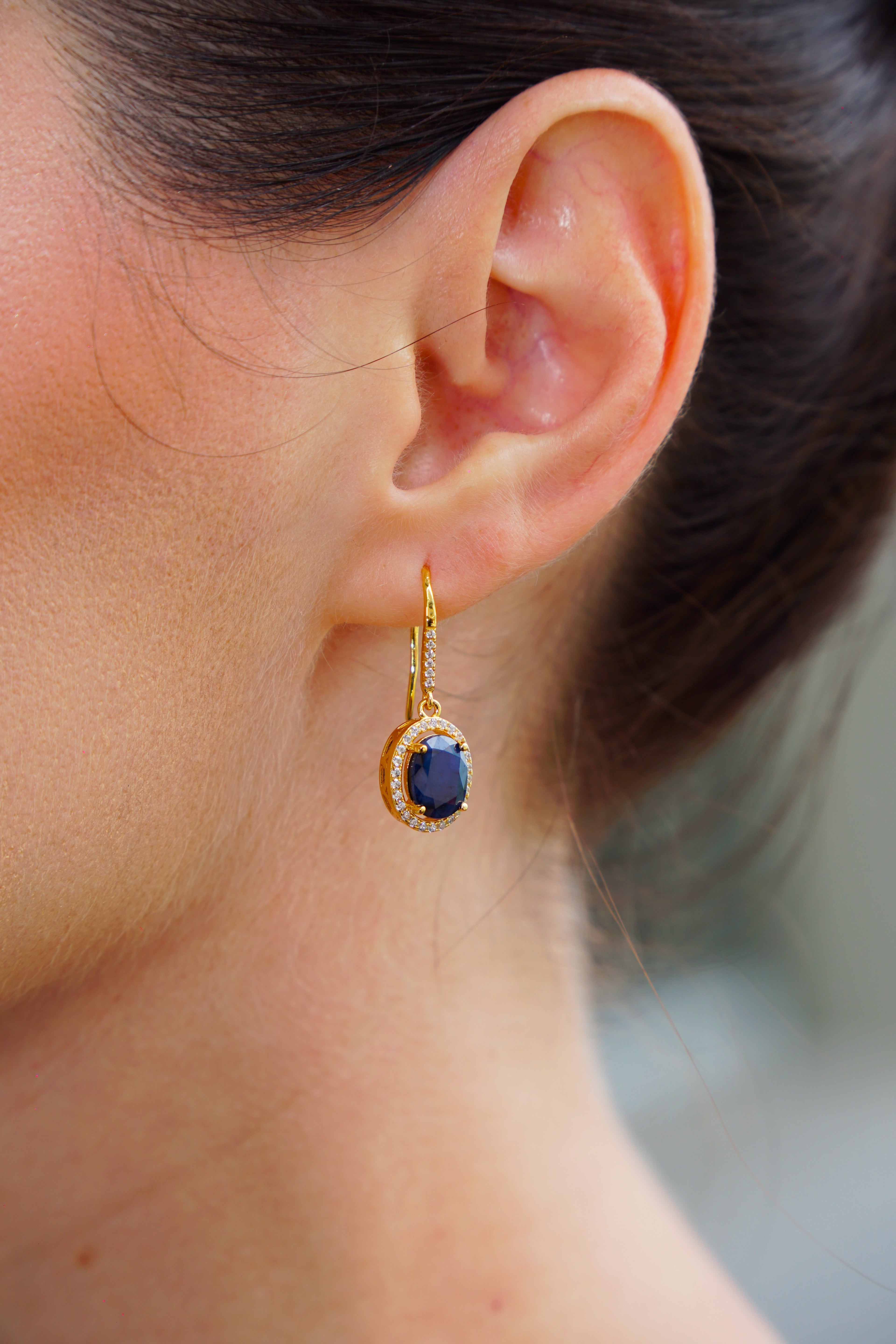 Haspiera Blue Sapphire Classic Drop Earrings