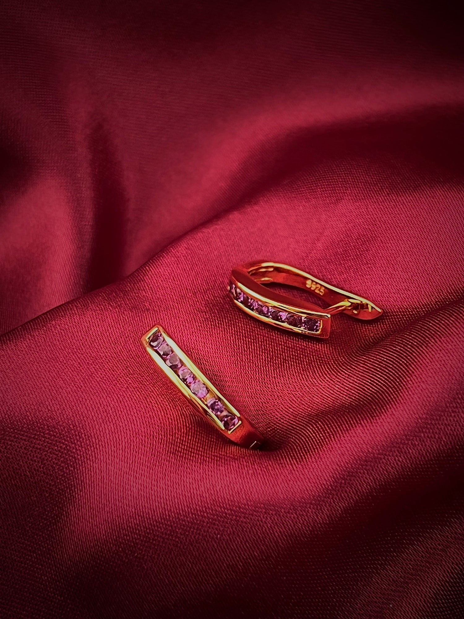 Rhodolite Garnet: A Gem of Elegance and Grace