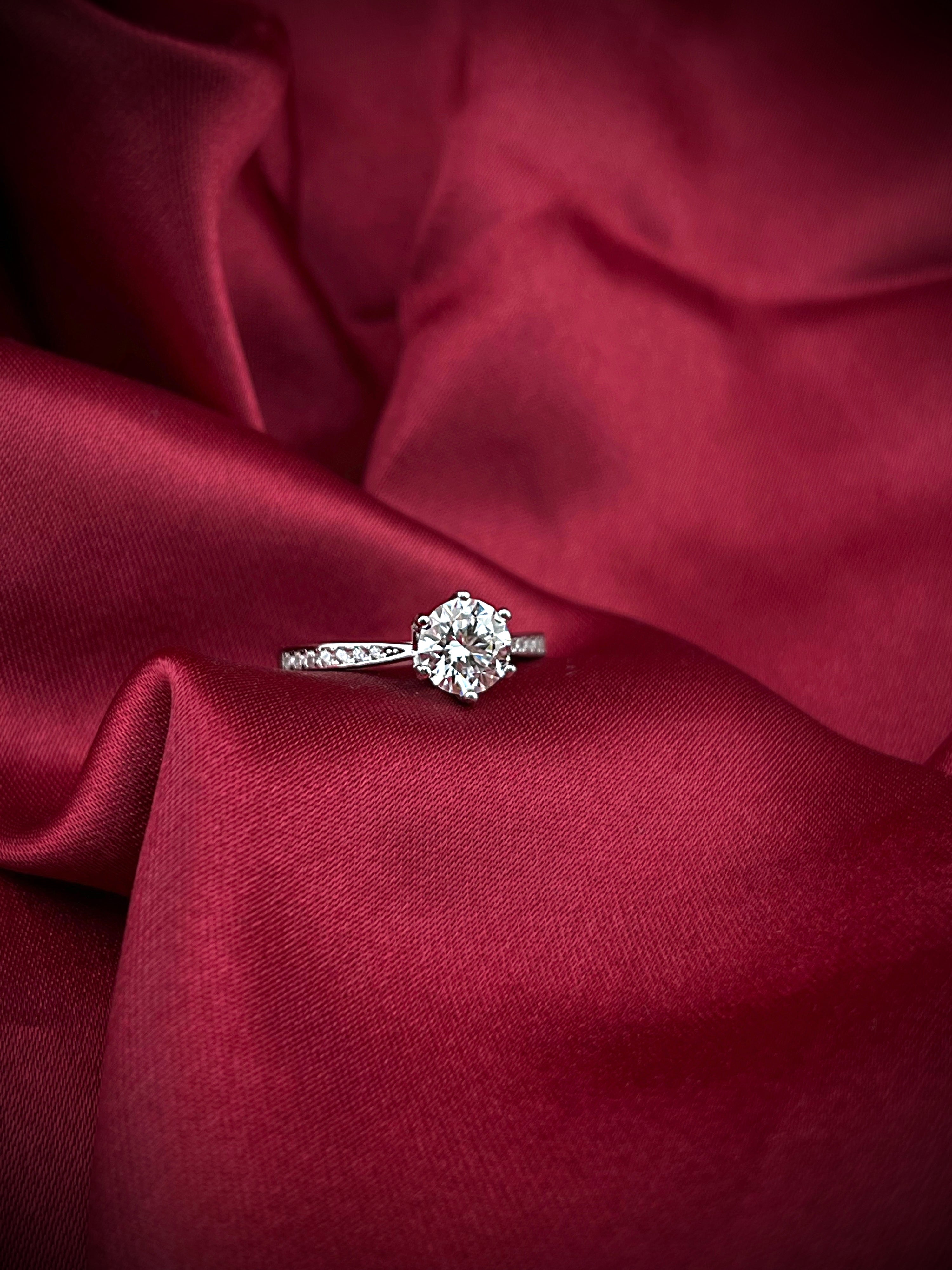 Juno Solitaire ring