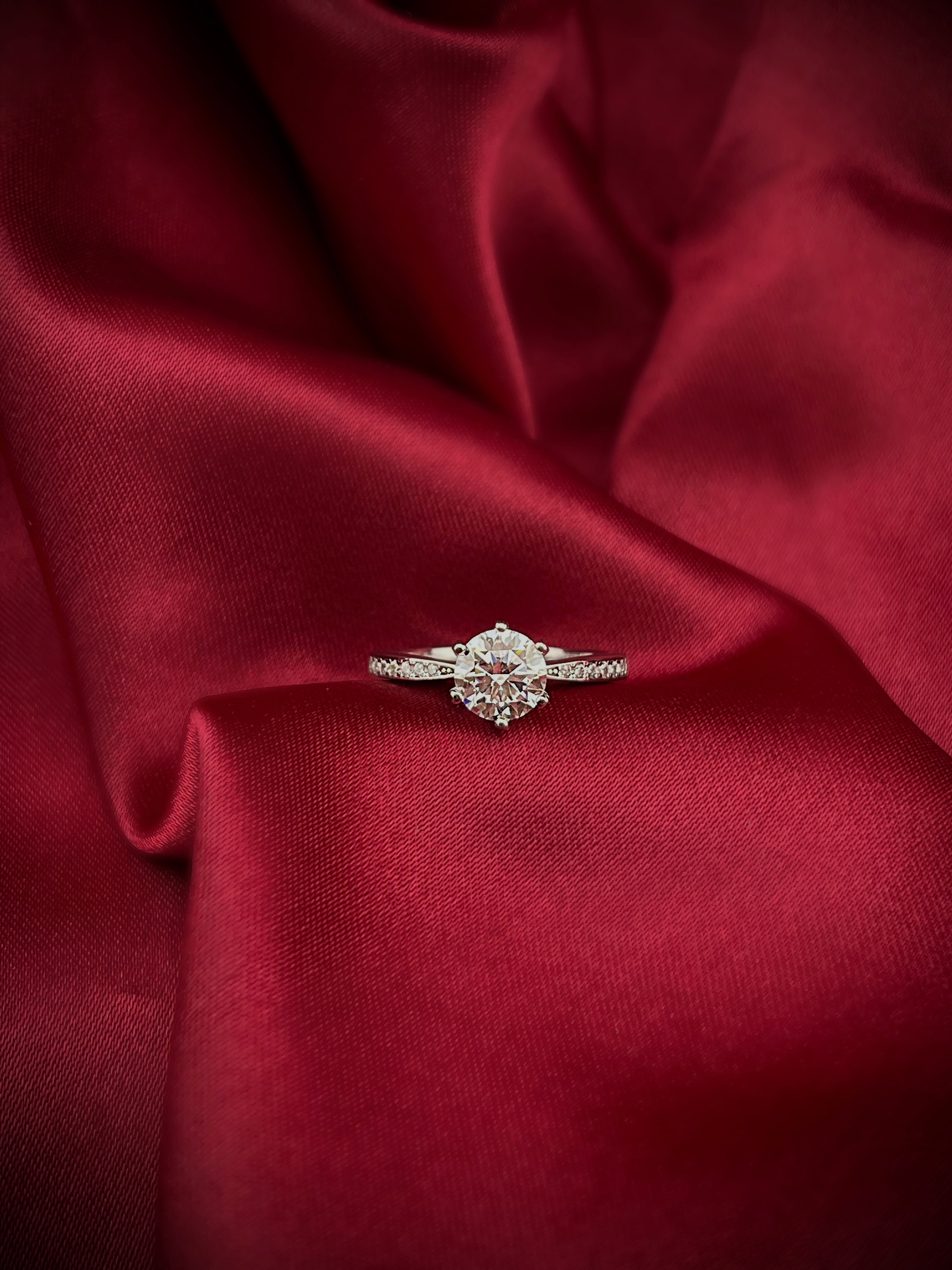 Juno Solitaire ring
