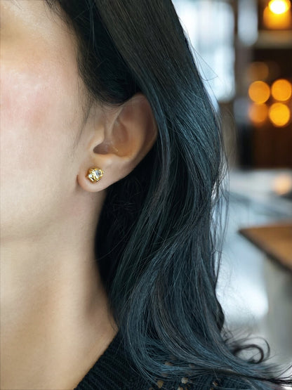 Golden heart stud earrings