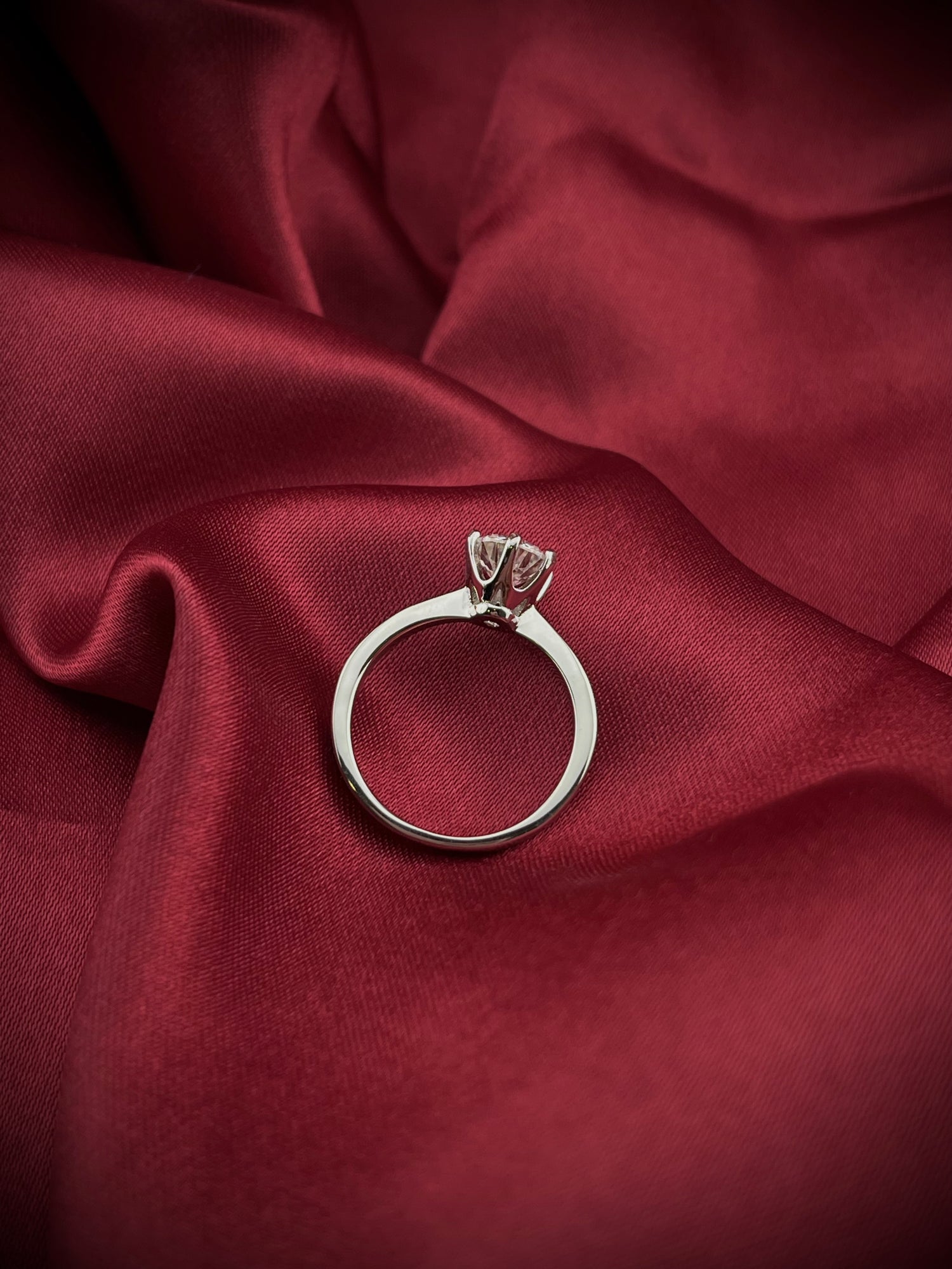 Juno Solitaire ring