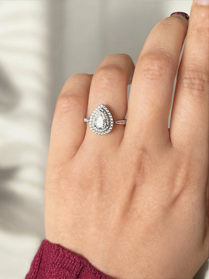 The Pear Halo ring