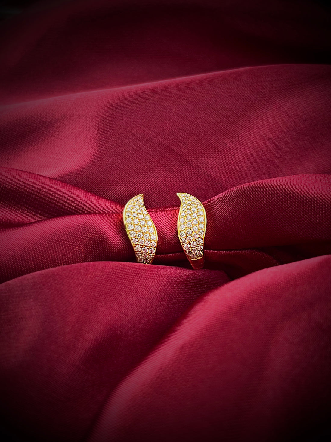 Haspiera Gold Sparkle Lumi Earrings