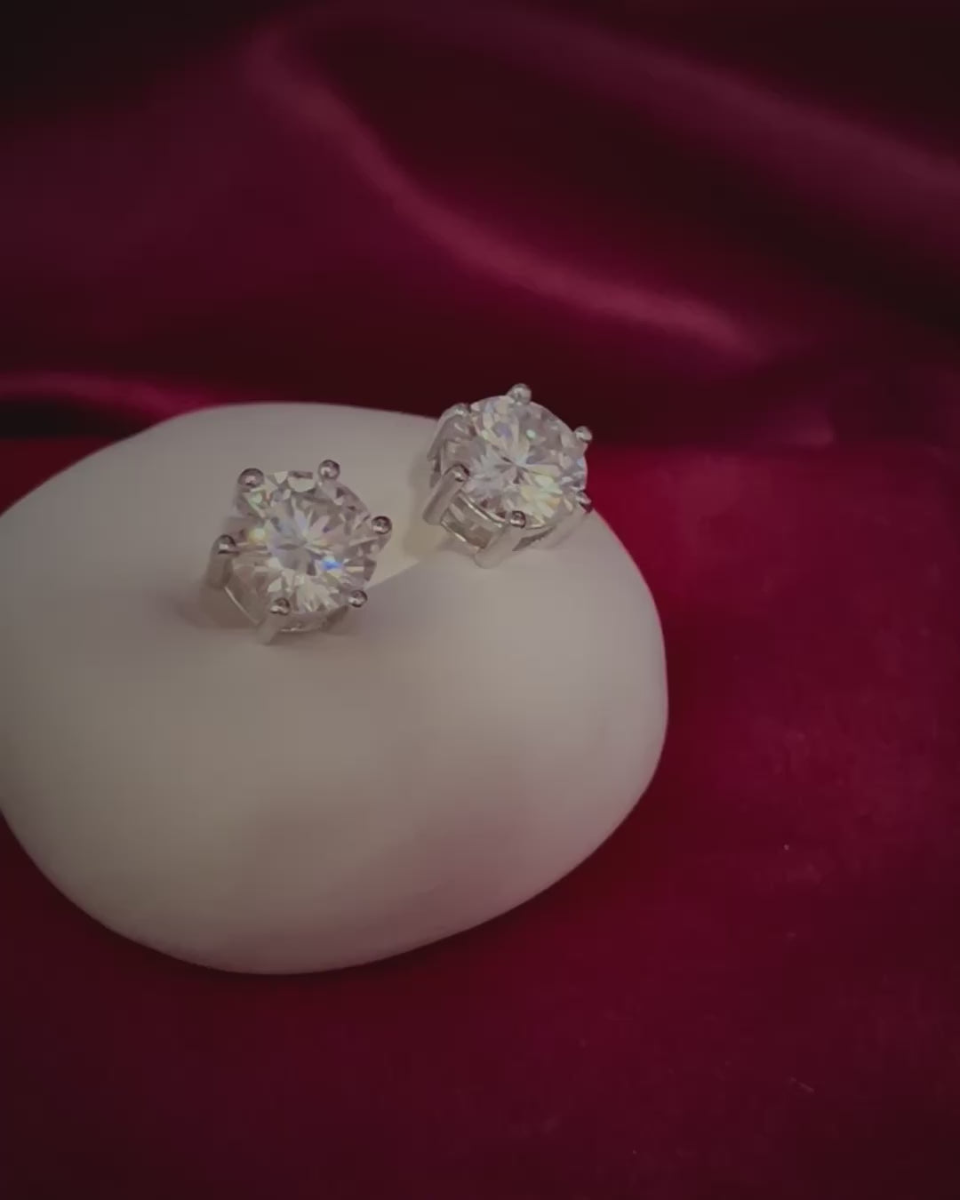 Elegant moissanite studs Singapore